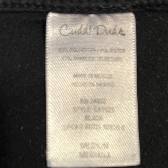 Classic Black Long Sleeve layering T-shirt size medium - Picture 2 of 6